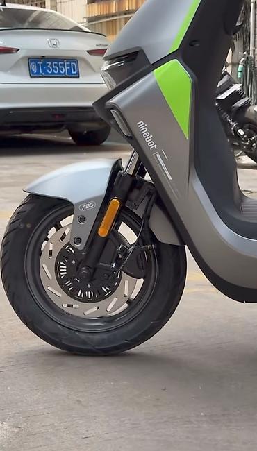 Скутеры: Продаётся предфлагманская модель электроскутера Ninebot M3 95С Mах. 🏆 — 8