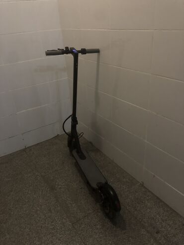 electro scooter: İşlənmiş Elektrik samokat 7", 251 - 350 Vt, 26 - 35 km/s, Ödənişli çatdırılma