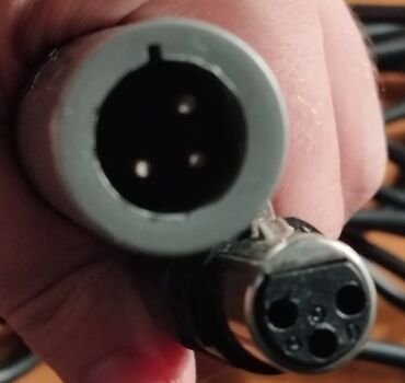 Телевизоры: Продаю телевизор и микрофон 1. Телевизор Sony trinitron Multi system at lalafo.kg — 9 Телевизоры: Продаю телевизор и микрофон 1. Телевизор Sony trinitron Multi system — 9