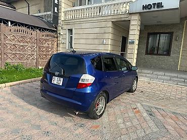 Honda: Honda Fit: 2010 г., Бензин, Хэтчбэк — 11