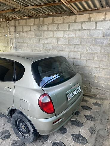 хунчи авто: Toyota Duet: 2002 г., 0.1 л, Автомат, Бензин, Хэтчбэк — 4