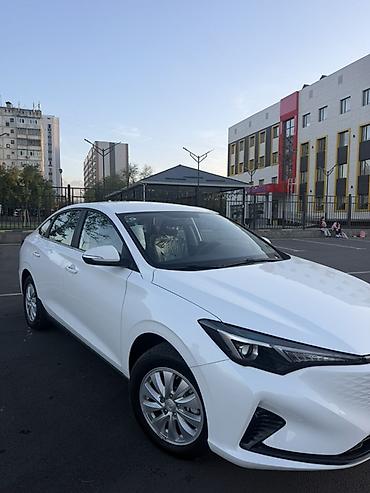 обмен доплачу: Changan Eado: 2025 г., Автомат, Электромобиль, Седан — 5