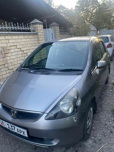 Honda: Honda Fit: 2003 г., 1.3 л, Вариатор, Бензин