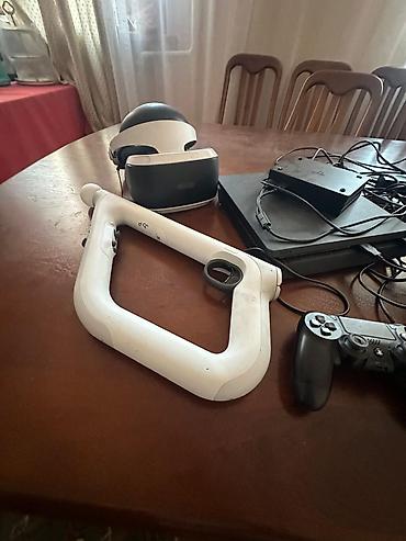 xbox wireless controller: Комплект для PlayStation 4 с VR Состав: - Консоль PS4 Slim. - Шлем — 3