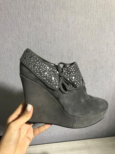 замшевая обувь: Ботинки и ботильоны цвет - Серый
