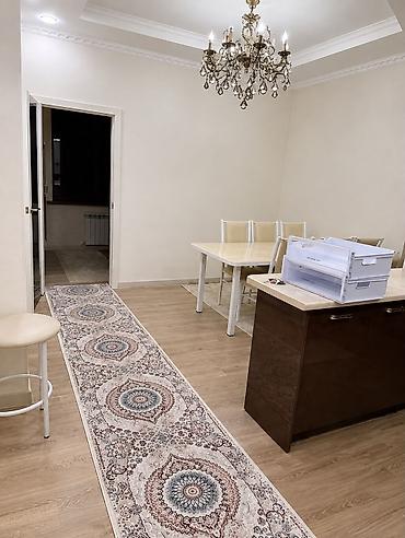 ищу квартиру бишкеке: 3 комнаты, Золотой квадрат Риэлтор, Семейным, от 6 месяцев, С мебелью полностью — 2