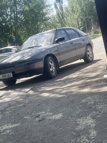 Mazda: Mazda 323: 1992 г., 1.6 л, Механика, Бензин, Хэтчбэк