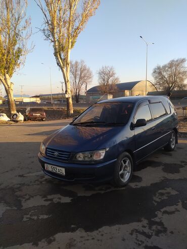 Toyota: Toyota Ipsum: 1997 г., 2 л, Автомат, Бензин, Минивэн