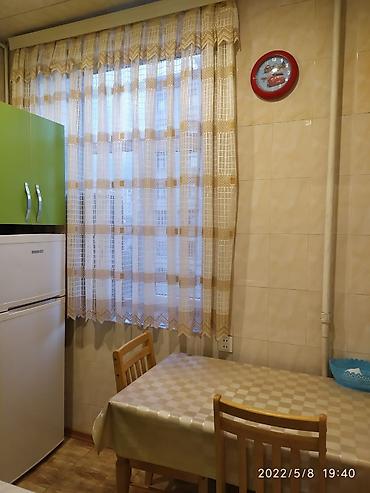 ev ilanı: Kirayə mənzil, N.Nərimanov m/st. yanı. 1 aylıq bir nəfərə 180 manat — 5