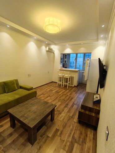 Köhnə tikili: Bakı, Əhmədli, 3 otaqlı, Köhnə tikili, m. Həzi Aslanov, 65 kv. m — 3