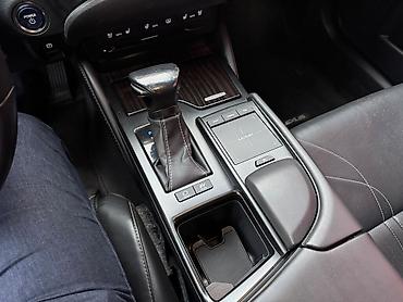 Lexus: Lexus ES: 2018 г., Автомат, Гибрид, Седан — 15
