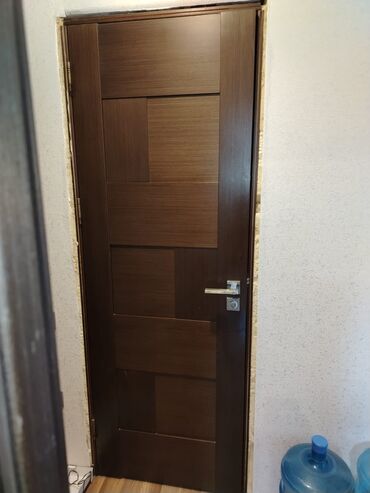 işlemiş mebel: 4qapılar satılır. olculer 70/200 ve 80/200 qiymət 50manat. razılaşmaq
