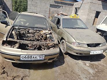 двери нексия 1: Daewoo Nexia, комплект на разбор - Два автомобиля Daewoo Nexia седан — 4