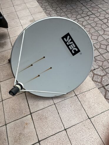 Спутниковые антенны: Спутниковая антенна