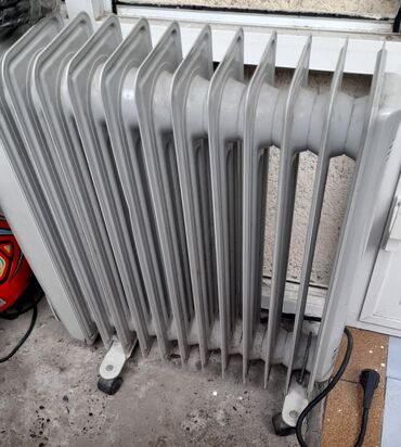 dyson v8 qiymeti: Iwlek veziyyetde.45 manat