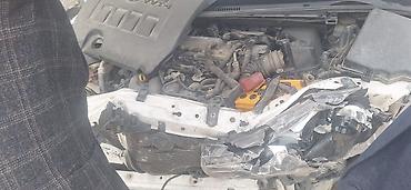nev holand: Toyota Corolla: 1.6 l | 2004 il Sedan — 2