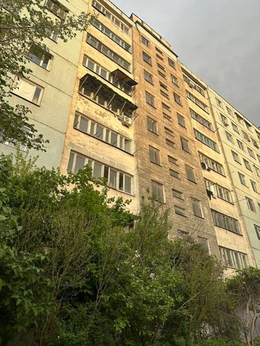 моладая гвардия: 3 комнаты, 69 м², 105 серия, 2 этаж, Старый ремонт