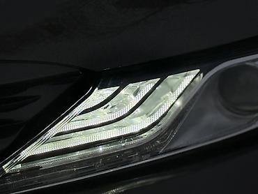 Toyota: Toyota Camry: 2019 г., 2.5 л, Вариатор, Гибрид, Седан — 7