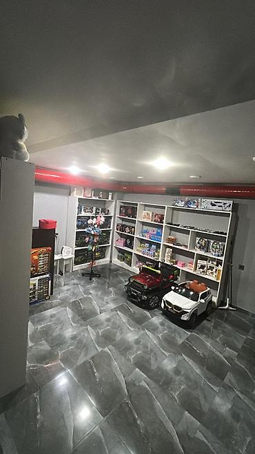 Kommersiya daşınmaz əmlakının satışı: Hazır biznes oyuncaq hədiyyə mağazası satıram18000 aznlik mal var — 2