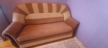 Komodlar: Divan, İşlənmiş, Açılan, Bazasız, Parça, Çatdırılma yoxdur