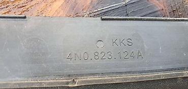 din 3990: ZAŠTITA HAUBE ZA AUDI A8 | Audi A8 zaštita haube audi 4N0 823 124A — 3