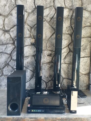 Qulaqcıqlar: Orginal Blutuzlu Ev kinoteatr LG 5.1 satılır.Ses gücü 1000Wattdi 6