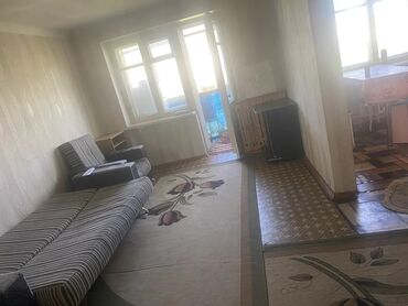 снять квартиру в частном секторе: 2 бөлмө, Кыймылсыз мүлк агенттиги, Чогуу жашоосу жок, Толугу менен эмереги бар