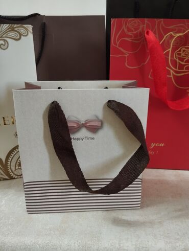 Digər: Kutu sumkaları 6 edər hamsı bir yerdə 5 azn — 7