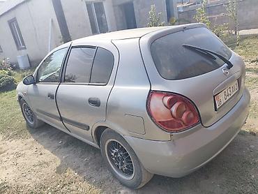 Унаа: Nissan Almera Tino: 2003 г., 1.8 л, Кол менен иштөөчү, Бензин, Хетчбек — 3