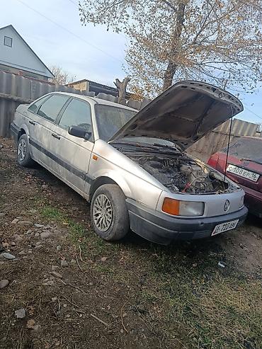 Volkswagen Passat: 1989 г., 1.8 л, Бензин, Седан — 3