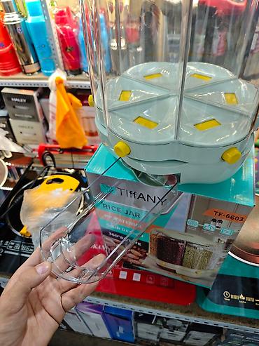 Пищевые контейнеры и ланч-боксы: Пищевой контейнер, цвет - Зеленый, Платная доставка — 6