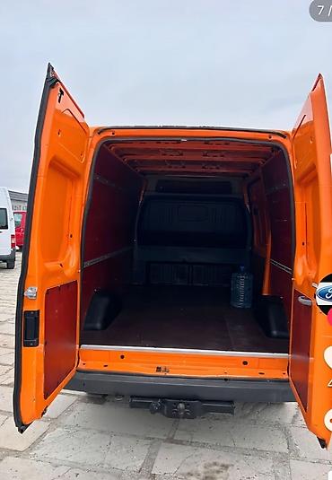 Ford: Ford Transit: 2.4 l | 2011 il Van body type — 7