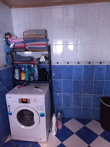 Продажа коттеджей и домов: Продам дом. Три двора,хозяйственный,главный,механический. Имеется — 8