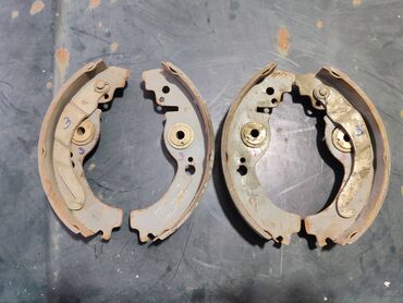 Auto delovi: Zadnji paknovi Lada 2106 br.3. Polovno, gotovo novo. Jako malo bili na — 1