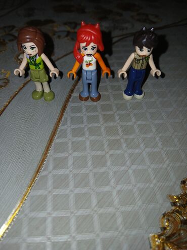Nənnilər: Lego friends minifigurlari