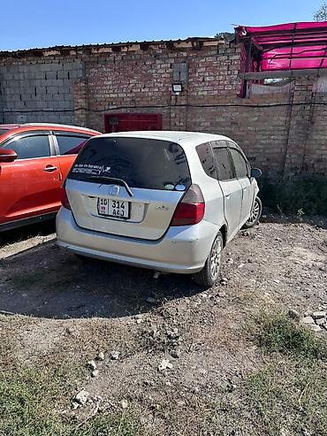 Унаа сатып алуу: Honda Fit (хэтчбек, правый руль), серебристый цвет. на запчасть мотор — 8
