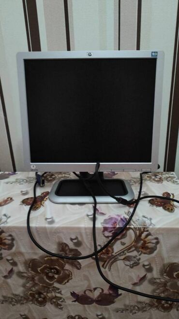 Modemlər və şəbəkə avadanlıqları: Продам Mонитор "HP". Продаю Б/У рабочий монитор. ПОСЛЕДНЯЯ ЦЕНА 20