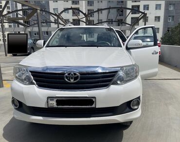 toyota fortuner: Toyota Fortuner: 2.7 l | 2013 il Ofrouder/SUV