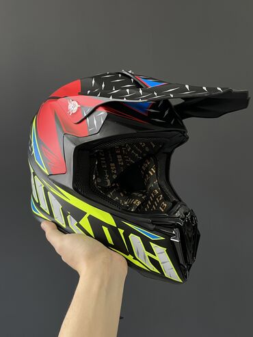 шлем для конного спорта: Новый шлем эндуро. Сертификация DOT. Качество хорошое. Размер L