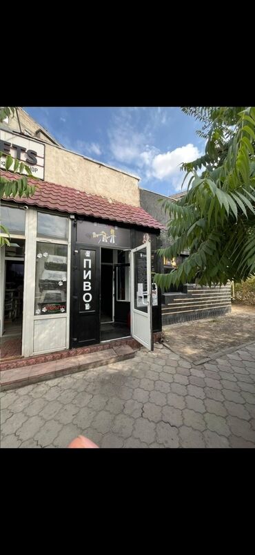 Рестораны, кафе: 12 мкр Продаётся готовый бизнес кафе Площадь: 130м2 С ремонтом С — 9