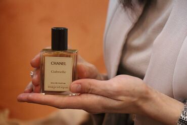 chanel tendre qiymeti: . Bütün növ ətirlər mövcuddur. Şəkildə göstərilən Chanel Gabrielle --