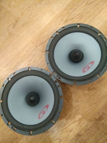музкальный центр: Продаю динамики Alpine мидбасы оригинал