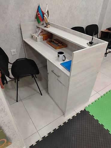 islenmis dolab: Satışda: resepsiyon/qarşılama masası - Material: laminat/MDF (ağ-açıq — 2