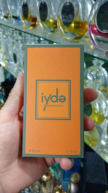 idealdan: Iyde-dən La Vie Est Belle W ətri, 50 ml həcmində. Bu ətir, həm