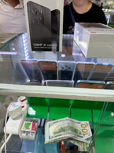 Apple iPhone: IPhone 16 Pro Max, Новый, 1 ТБ, Зарядное устройство, Кабель, Коробка, В рассрочку — 4