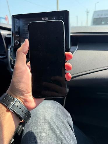 15 pro 256: IPhone 15 Pro, 1 TB, Qara, Zəmanət — 2
