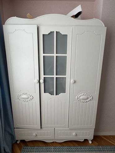 Soyuducular: ((1892))*Asya* Dolab. Yaxşi veziyyetdedir. Tecili satilir. Qiymet.250