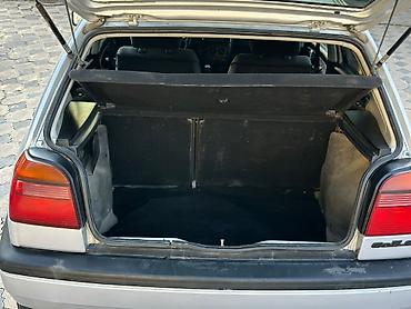 колф 3: Volkswagen Golf: 1993 г., 1.6 л, Механика, Бензин, Хэтчбэк — 9