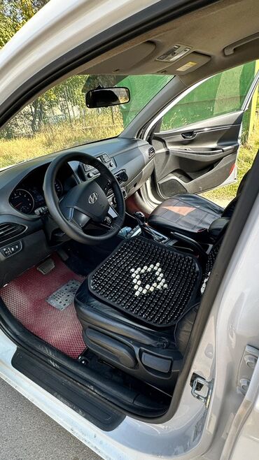 Hyundai: Hyundai : 2019 г., 1.6 л, Автомат, Бензин, Седан — 6
