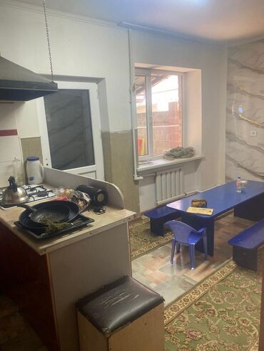 дом в село садовое: 170 м², 4 комнаты, Подвал, погреб, Забор, огорожен